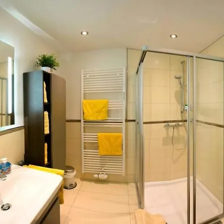 Berliner Hof, App. 502, Strandallee 141, *